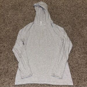 Treasure & Bond White & Gray Striped Pullover Size Medium